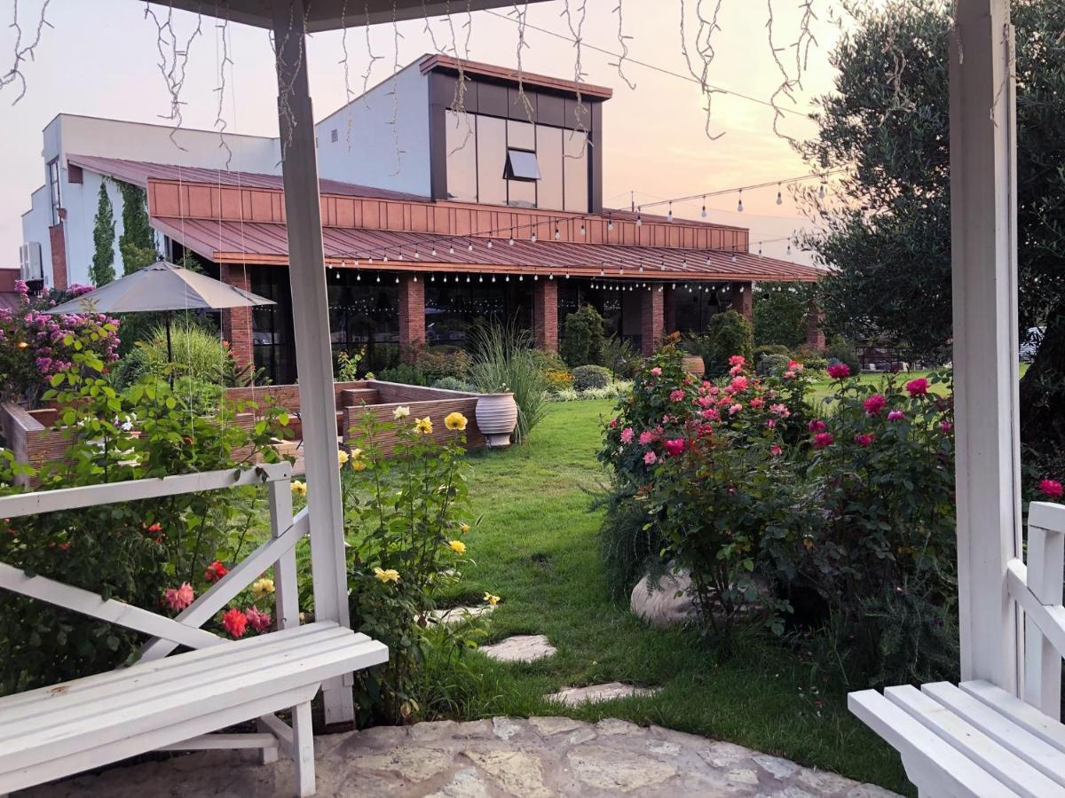 Отель Giuaani Winery Manavi Экстерьер фото
