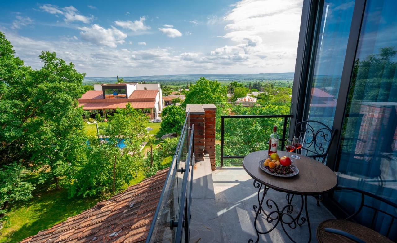 Отель Giuaani Winery Manavi Экстерьер фото